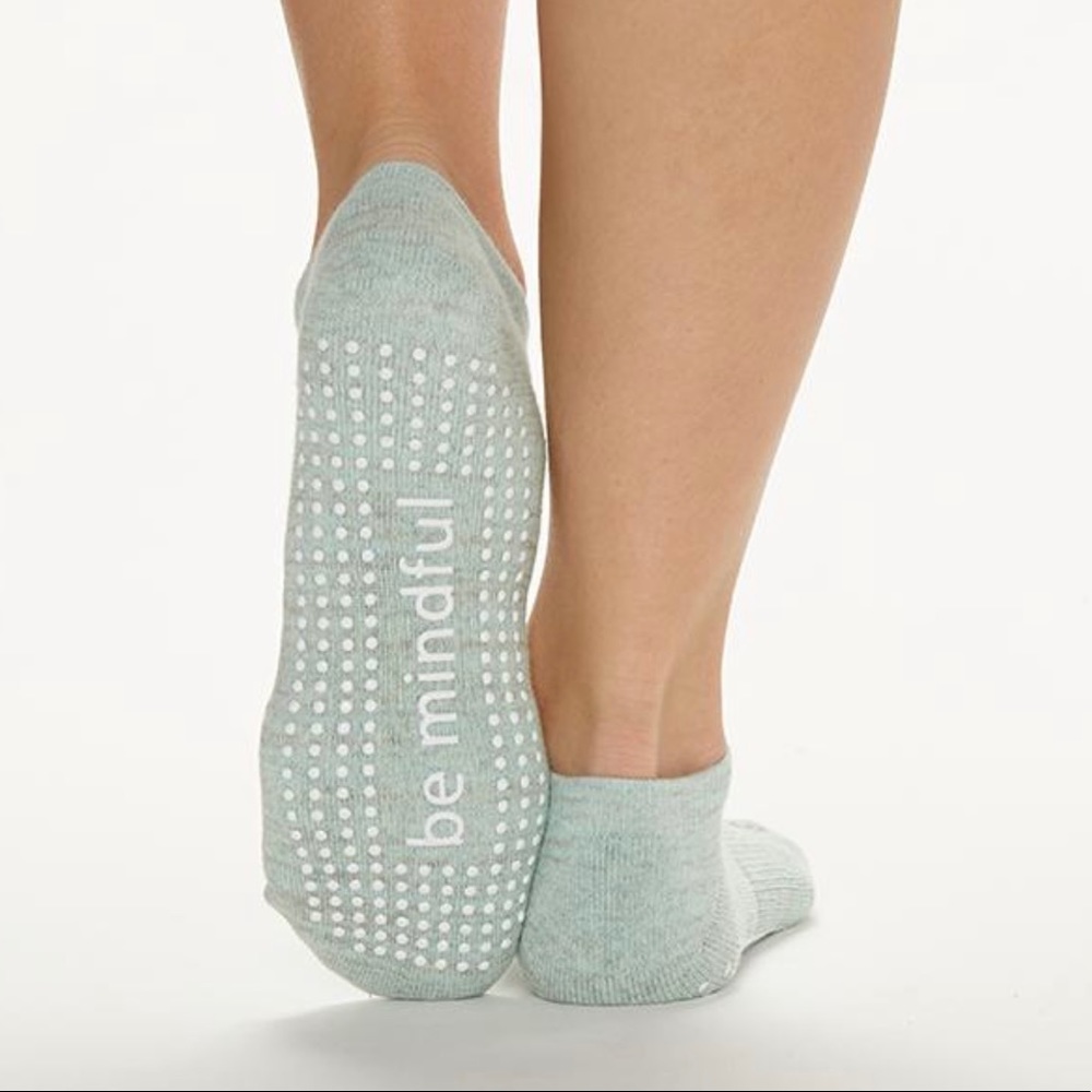 Be Mindful Marbled Grip Socks (Moss)
